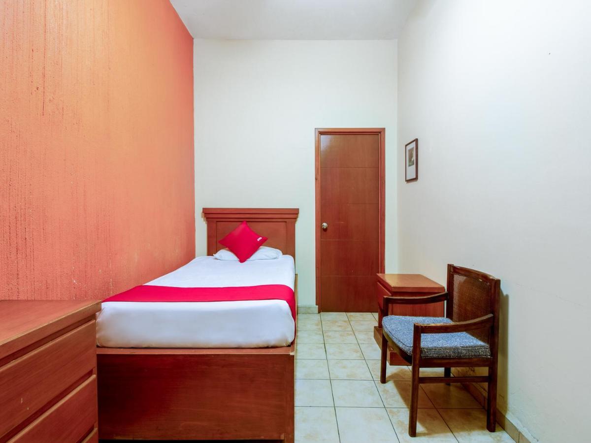 Oyo Hotel Posada Garibaldi Guadalajara Extérieur photo