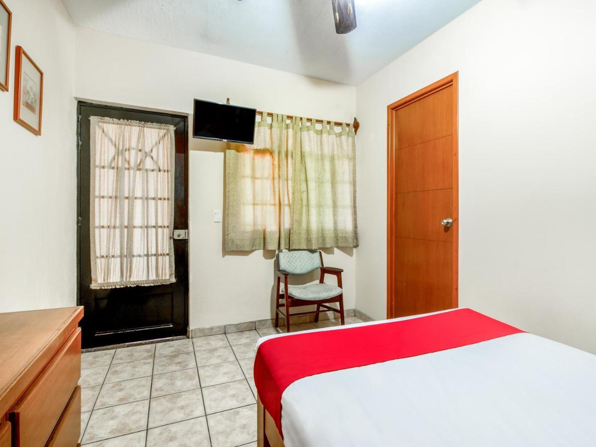 Oyo Hotel Posada Garibaldi Guadalajara Extérieur photo