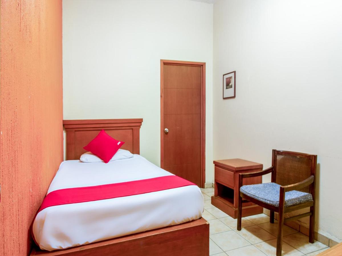 Oyo Hotel Posada Garibaldi Guadalajara Extérieur photo