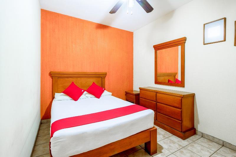 Oyo Hotel Posada Garibaldi Guadalajara Extérieur photo