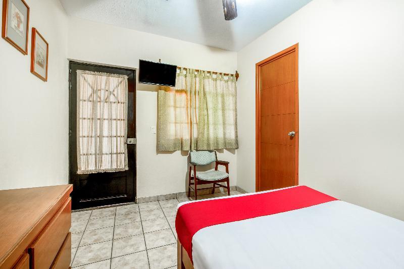 Oyo Hotel Posada Garibaldi Guadalajara Extérieur photo