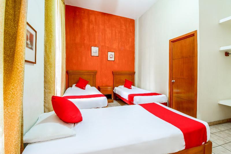 Oyo Hotel Posada Garibaldi Guadalajara Extérieur photo